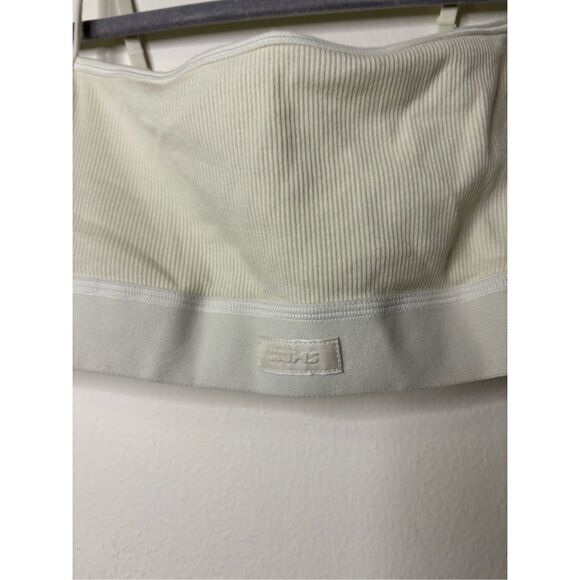 Skims Scoop Neck Bralette - Picture 4 of 8